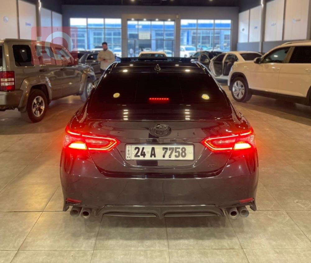 تۆیۆتا کامری